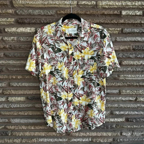 Lucky Brand Men's Hawaiian Hibiscus Floral Print Camp Aloha Shirt - Picture 1 of 6